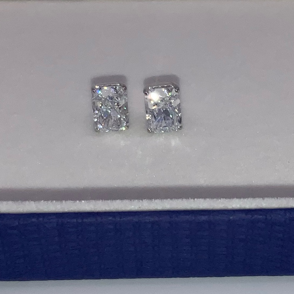1.5ct Radiant Studs - Picture 9 of 14